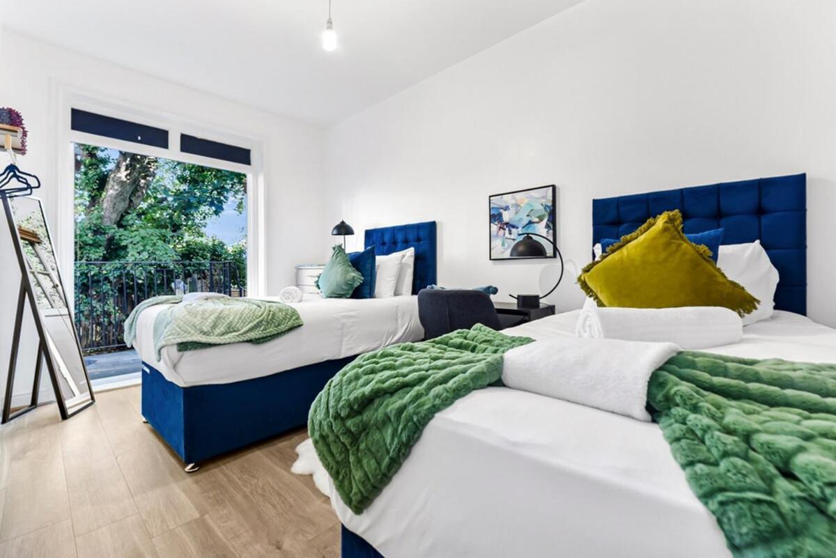 Charming 3br Flat With Ensuite Master And Balcony Londra